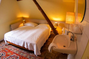 Отель B&B De Oude Molensteen  Патерсволде